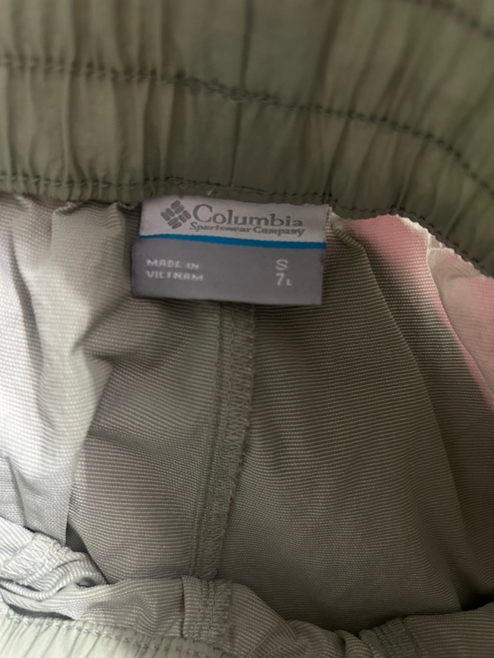 2/$28 Columbia Boundless Trek Shorts Women’s Small Sage Green Pull On 7” EUC - Picture 2 of 6